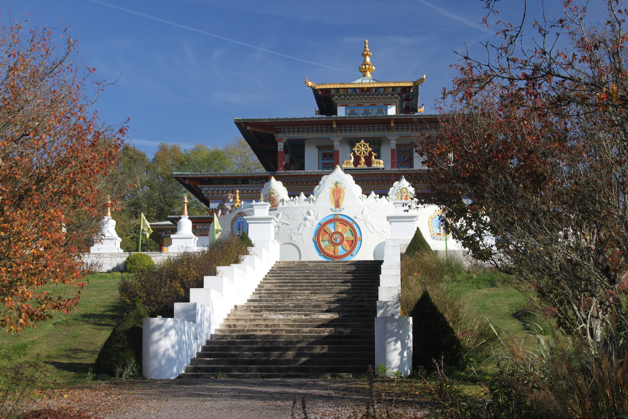 Lucy / Temple Tibetain